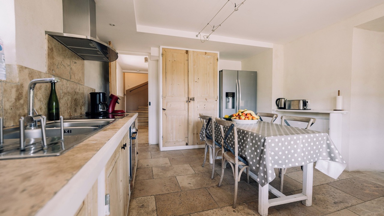 Photo of Kitchen in Rousset-les-Vignes