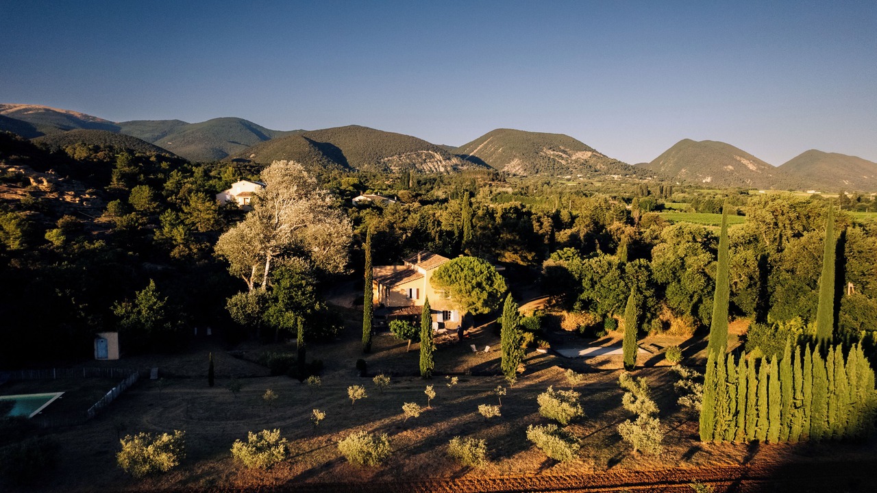 Photo of Outdoor in Rousset-les-Vignes