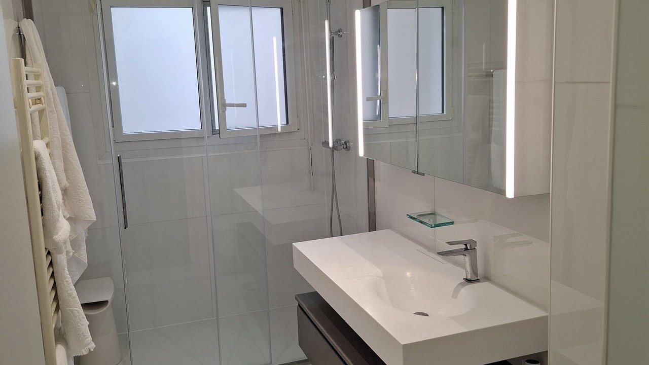 Photo of Bathroom in Notre-Dame-des-Champs