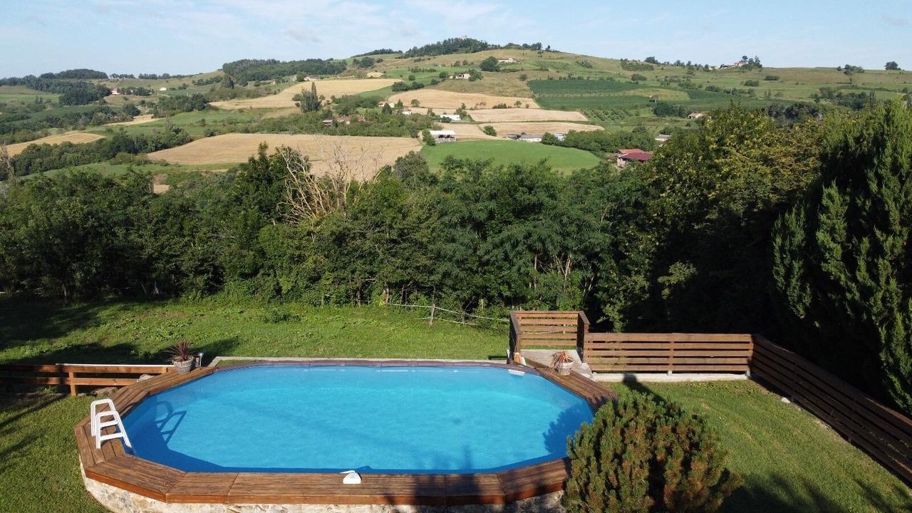 Photo of Outdoor in Montmiral