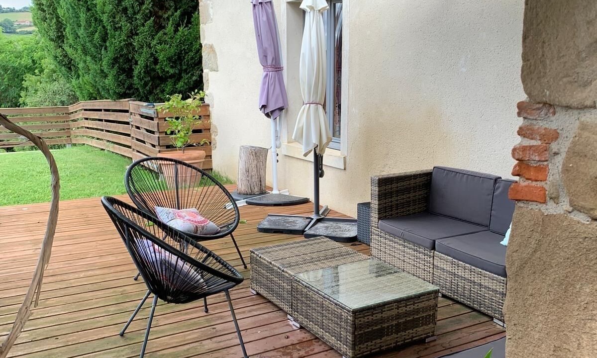 Photo of Patio Balcony in Montmiral