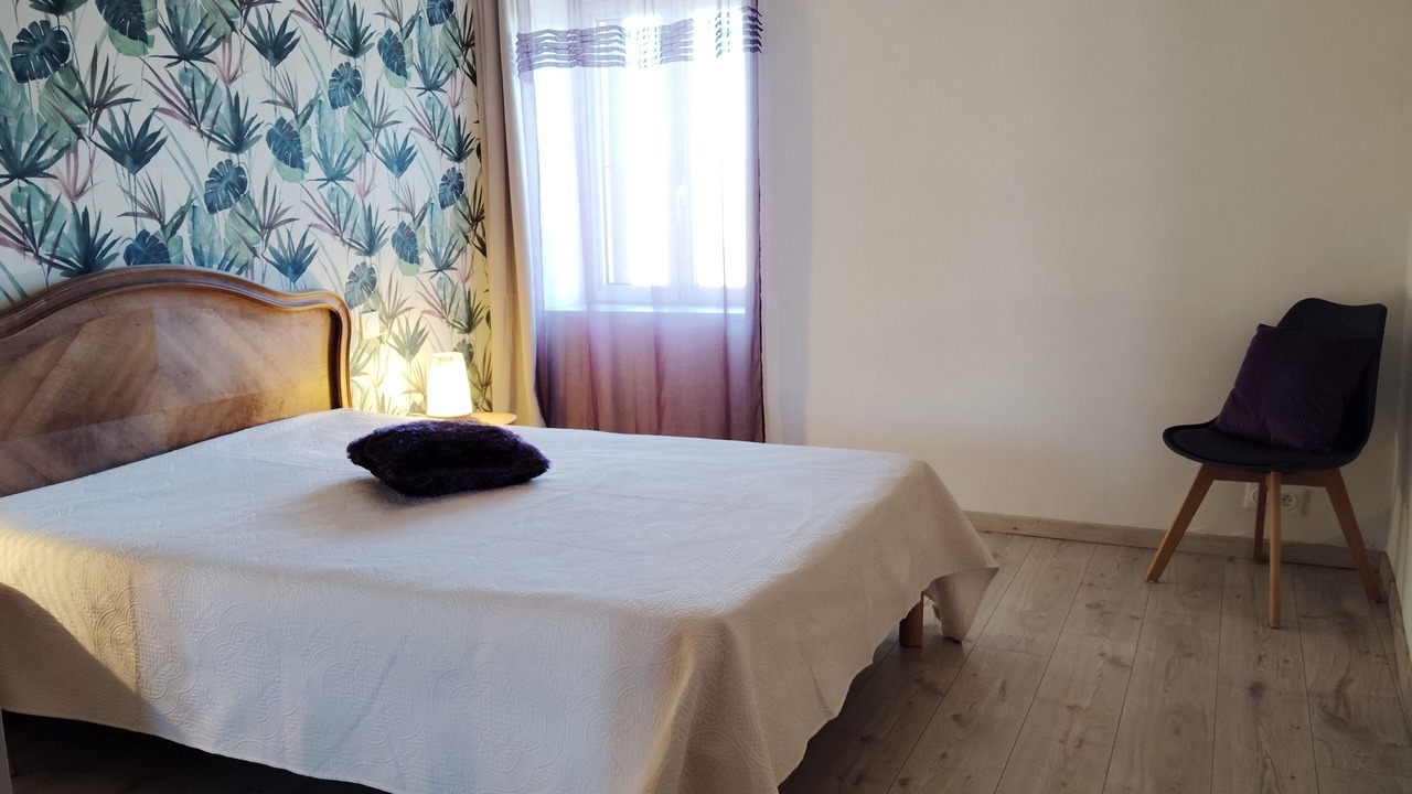 Photo of Bedroom in Estaing