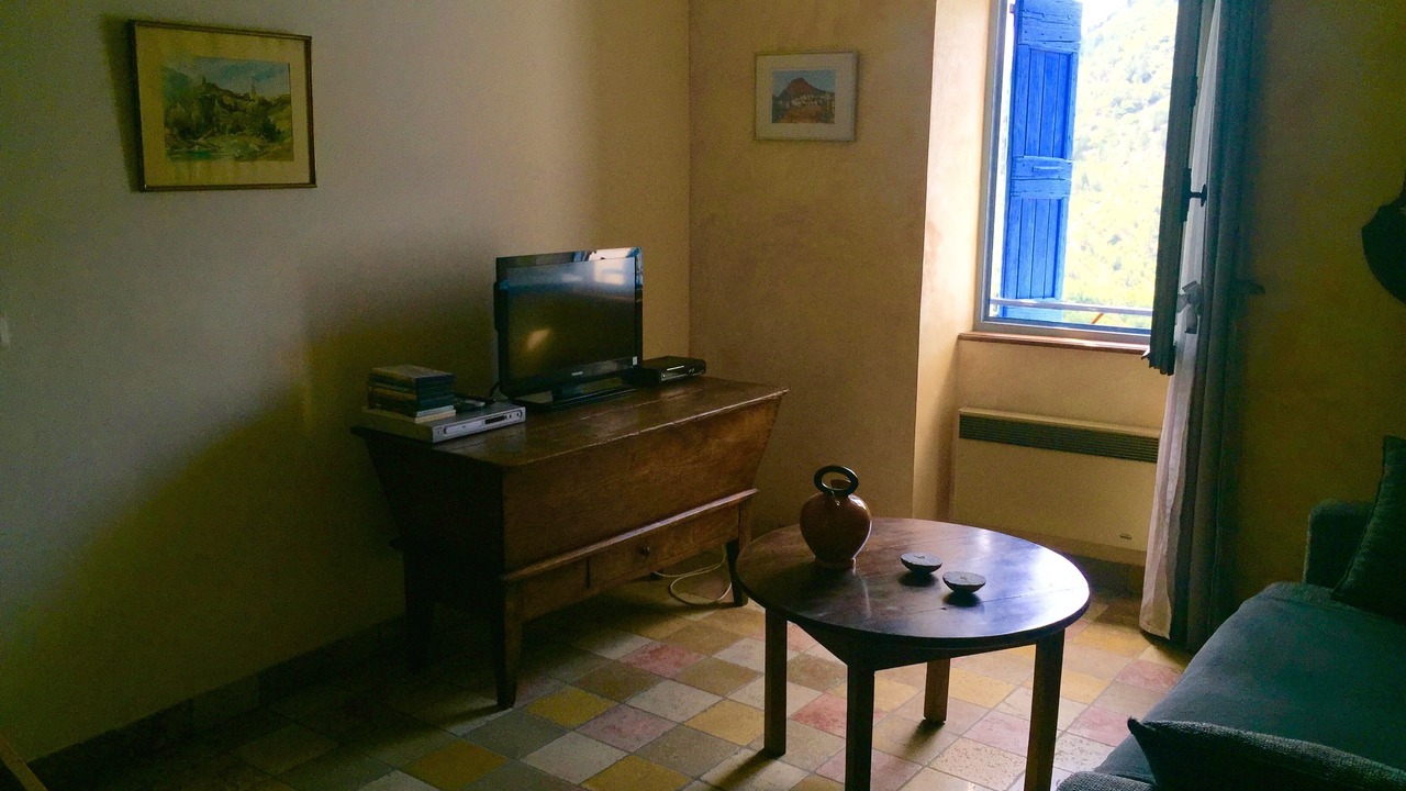 Photo of Livingroom in Cornillon-sur-lʼOule