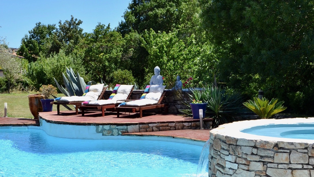 Photo of Outdoor in Alba-la-Romaine