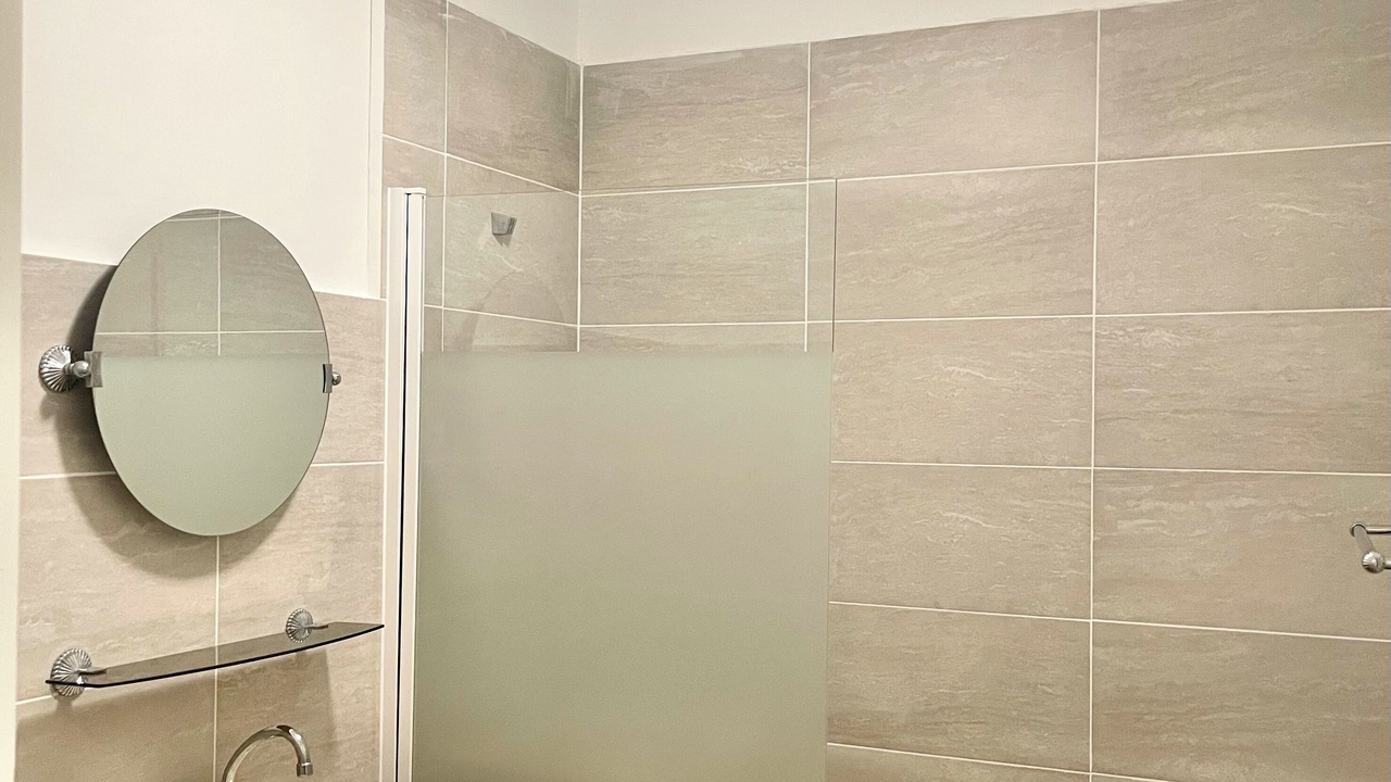 Photo of Bathroom in Saint-Maigrin