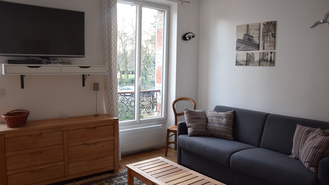 Photo of Livingroom in Cachan