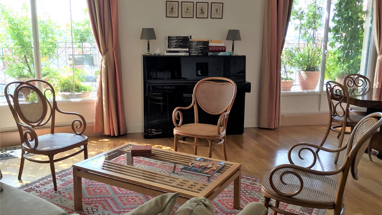 Photo of Livingroom in 5th Arrondissement