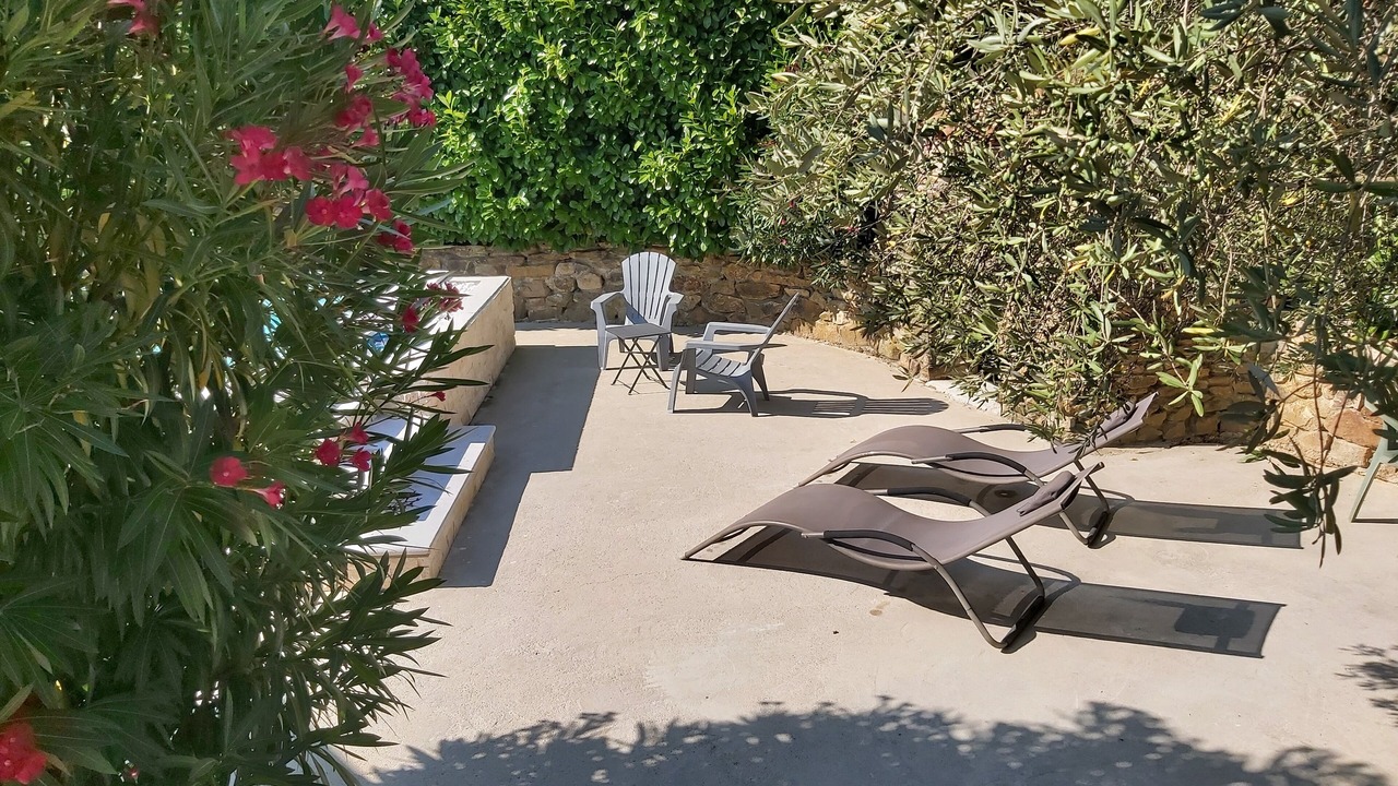 Photo of Patio Balcony in Lachapelle-sous-Aubenas