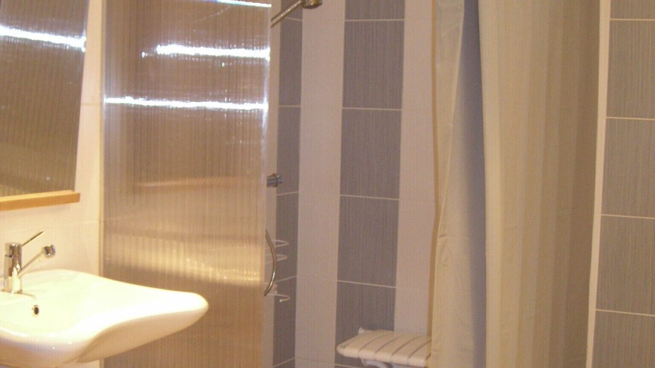 Photo of Bathroom in Corravillers