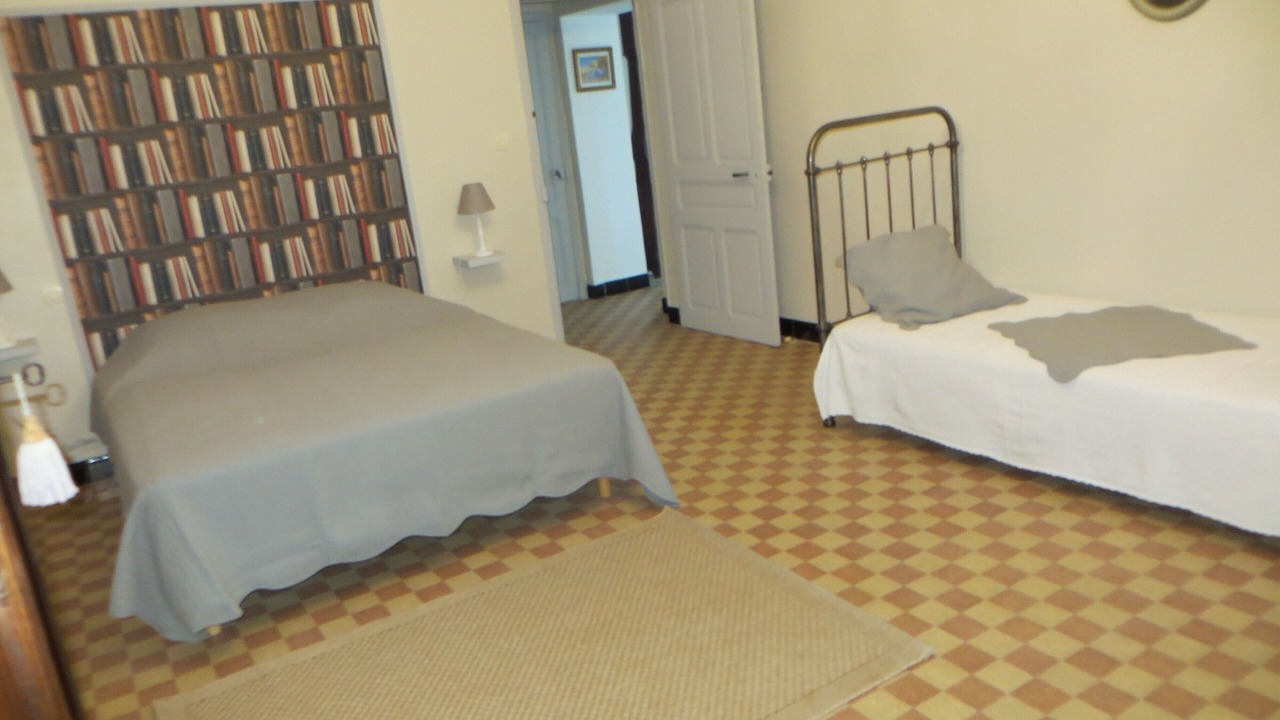 Photo of Bedroom in Sainte-Cecile-les-Vignes