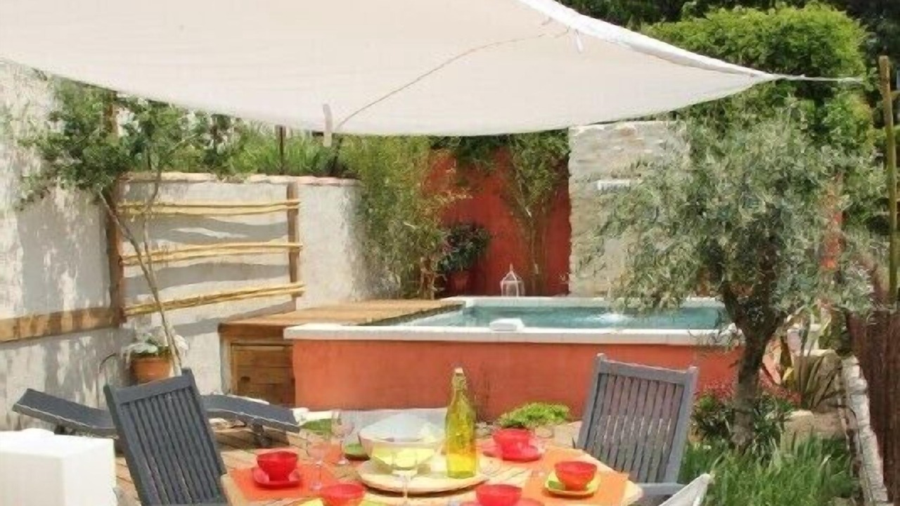 Photo of Outdoor in Visan