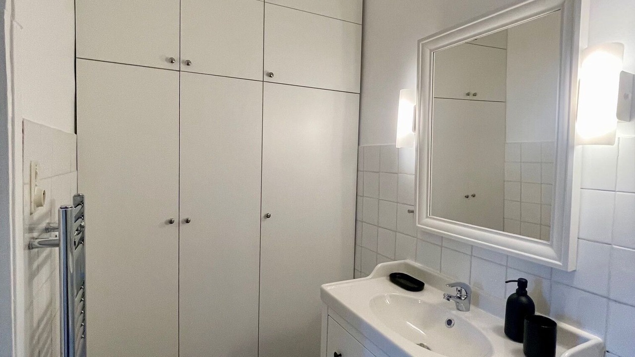 Photo of Bathroom in Gairaut