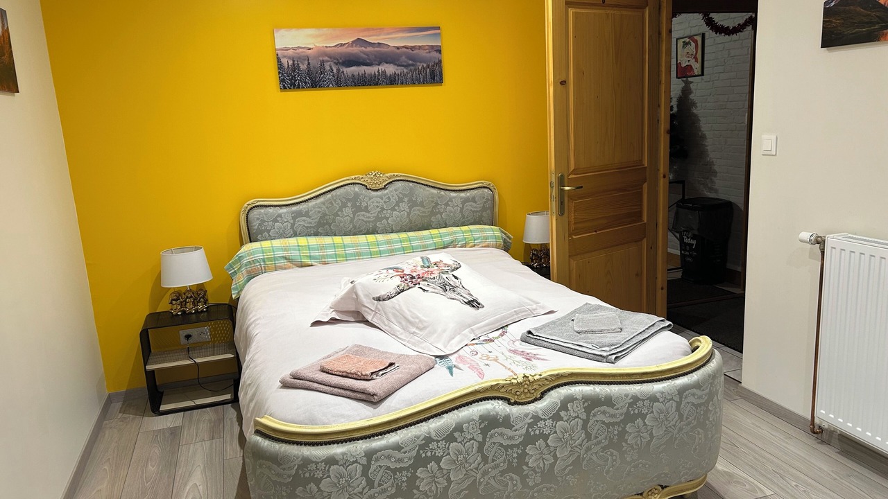 Photo of Bedroom in Premanon