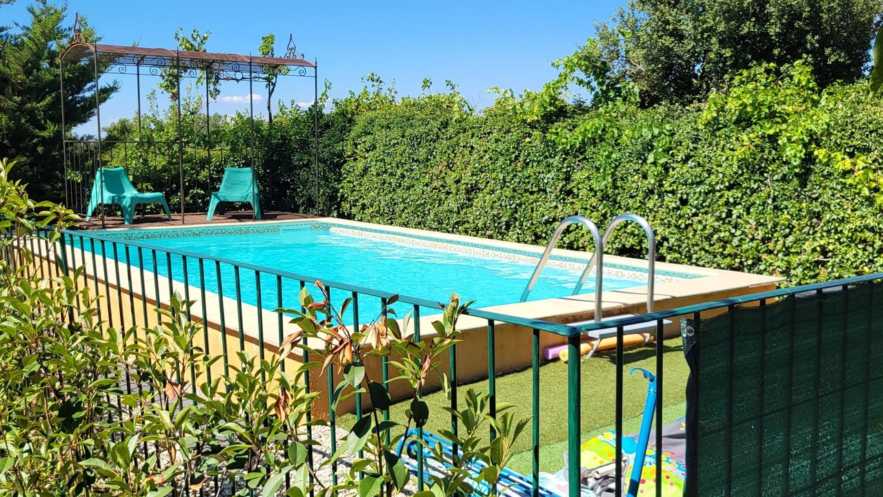Photo of Outdoor in Saint-Pierre-de-Vassols