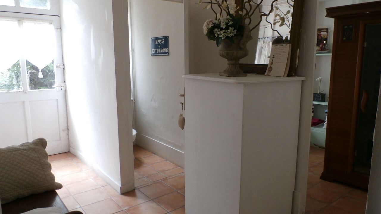 Photo of Bathroom in Gray