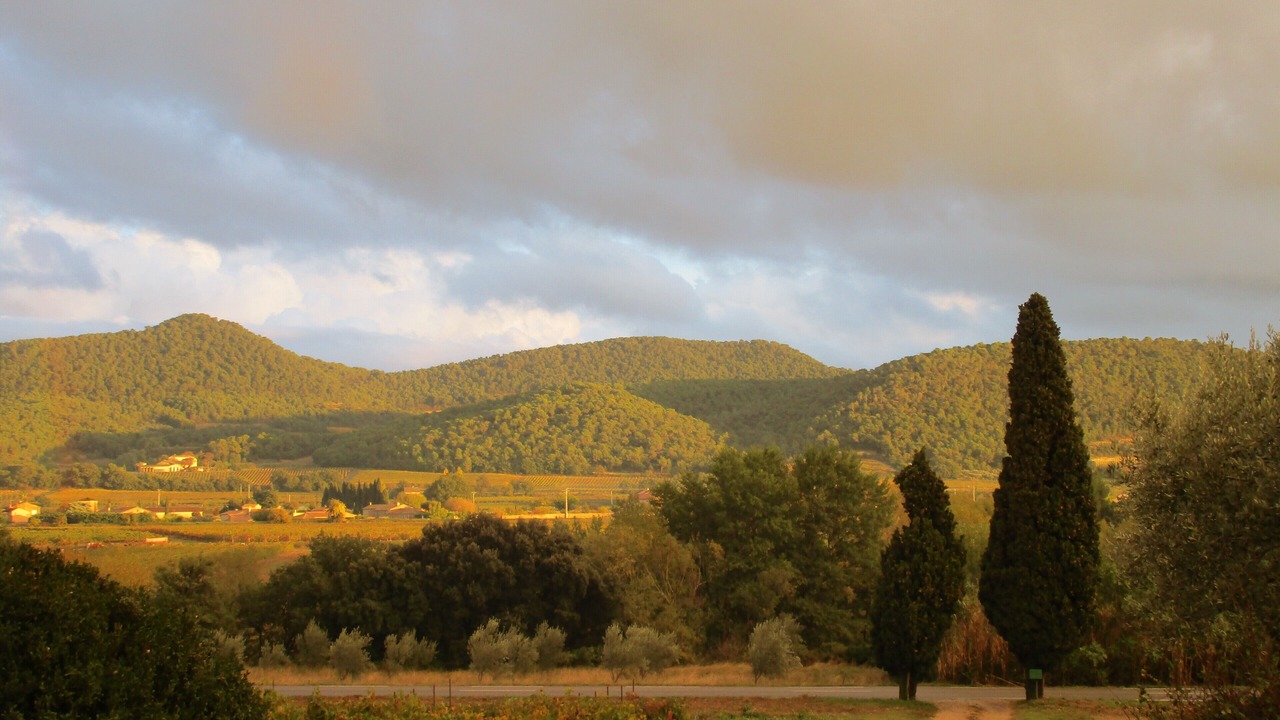 Photo of Outdoor in Roaix