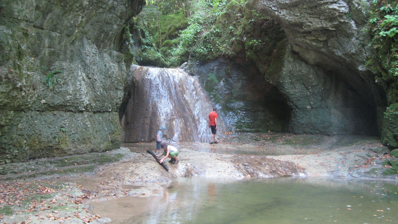 Photo of Others in Amondans