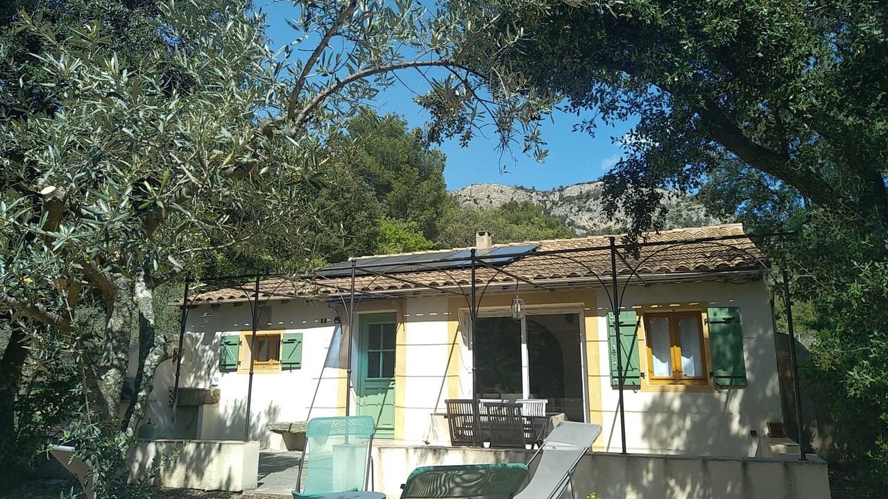 Photo of Patio Balcony in Saint-Hippolyte-le-Graveyron