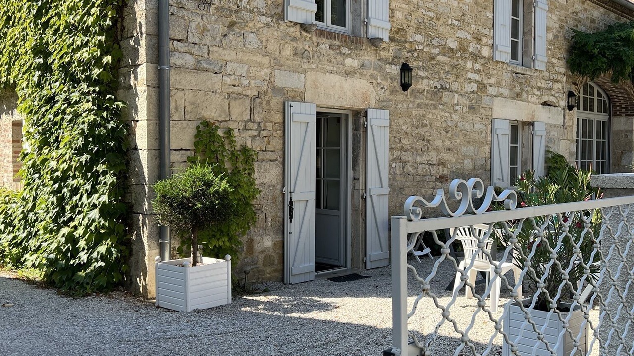 Photo of Outdoor in Chatelay