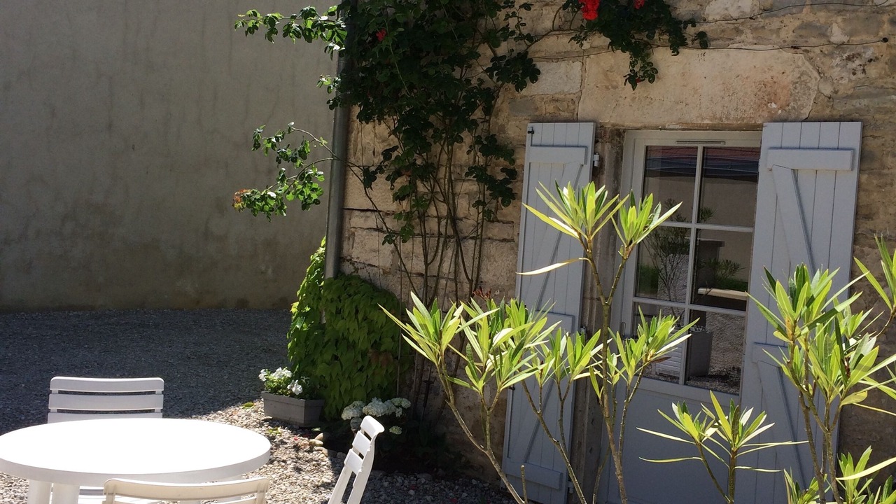 Photo of Outdoor in Chatelay