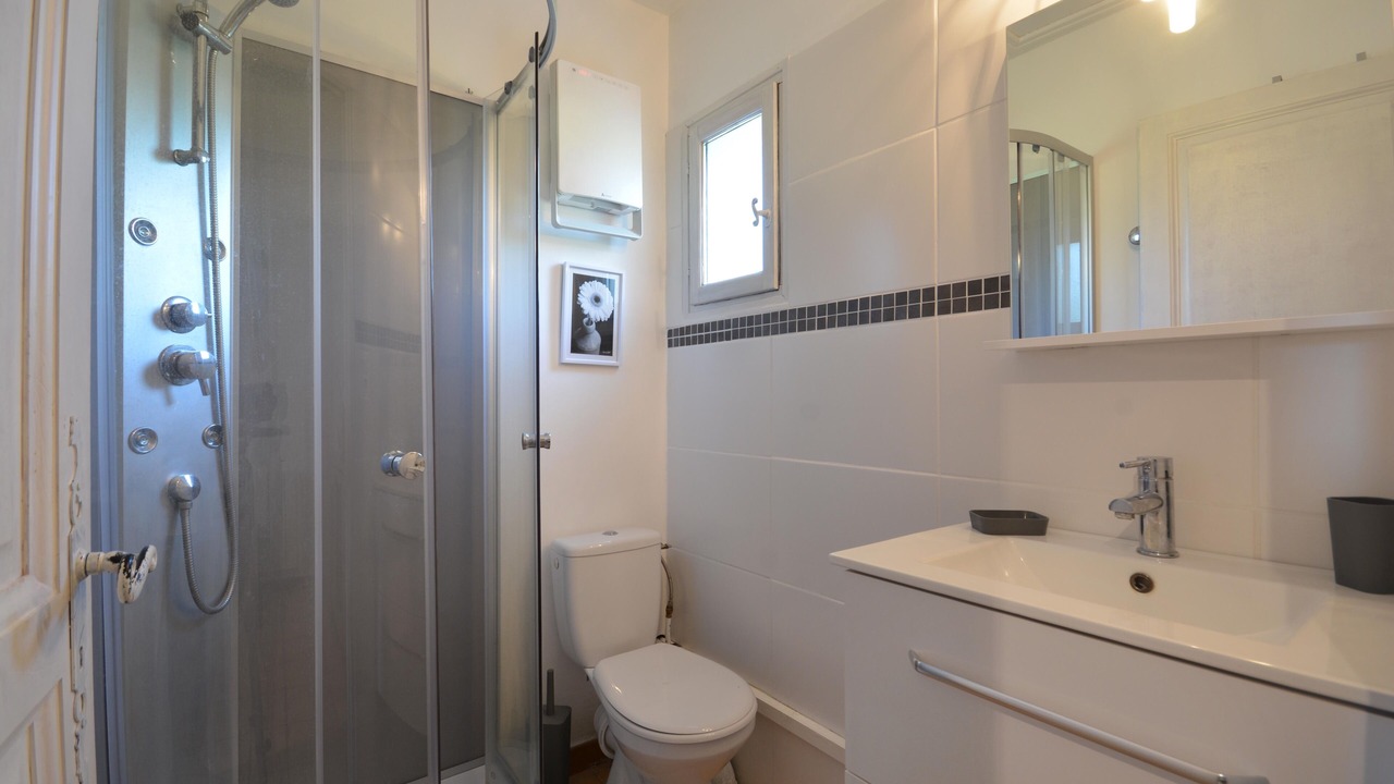 Photo of Bathroom in Bedoin