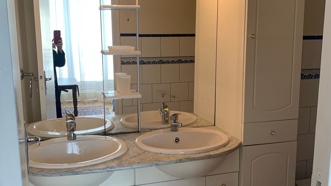Photo of Bathroom in Accolay