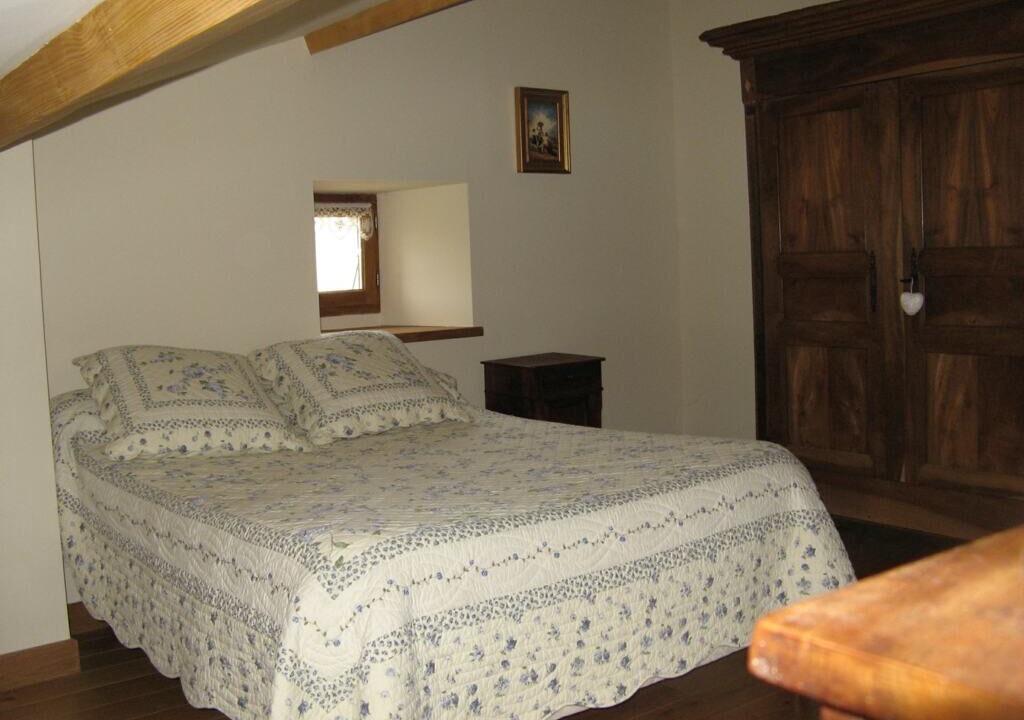 Photo of Bedroom in Vesseaux