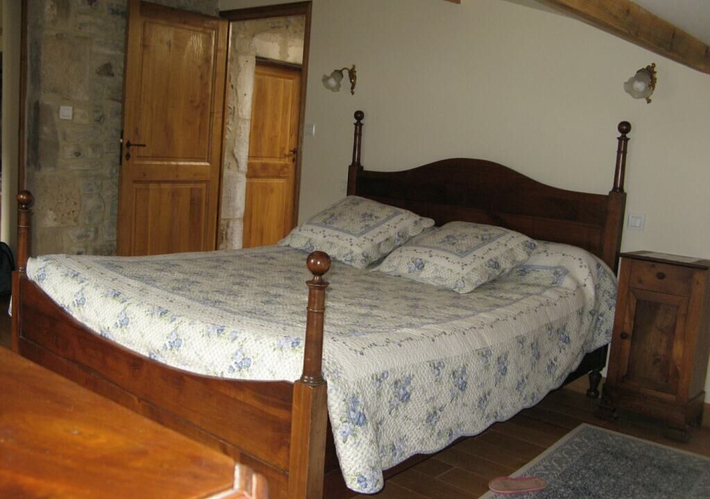 Photo of Bedroom in Vesseaux