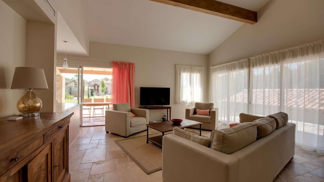 Photo of Livingroom in Castelnau-de-Montmiral