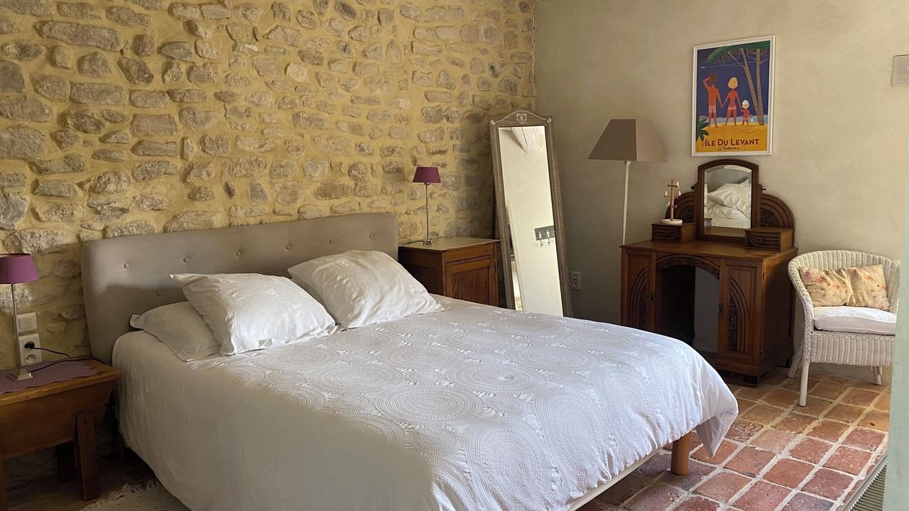 Photo of Bedroom in Caromb