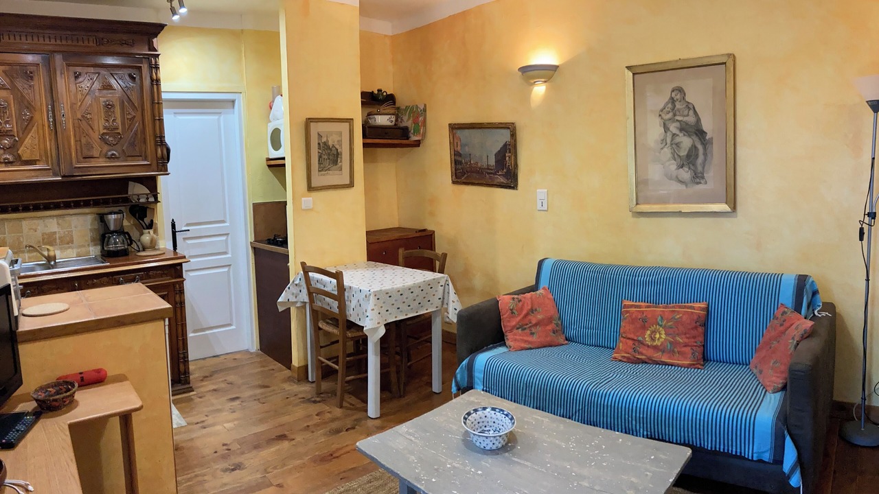 Photo of Livingroom in Mazan