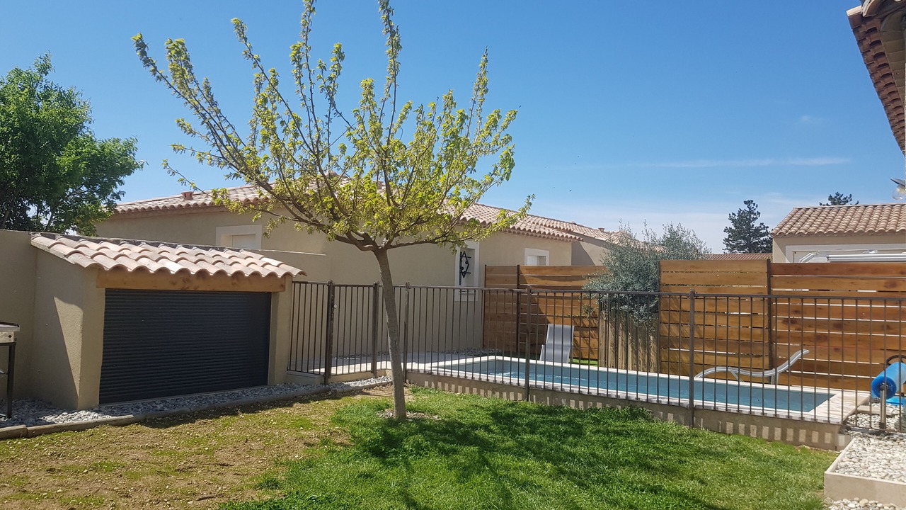 Photo of Outdoor in Caromb