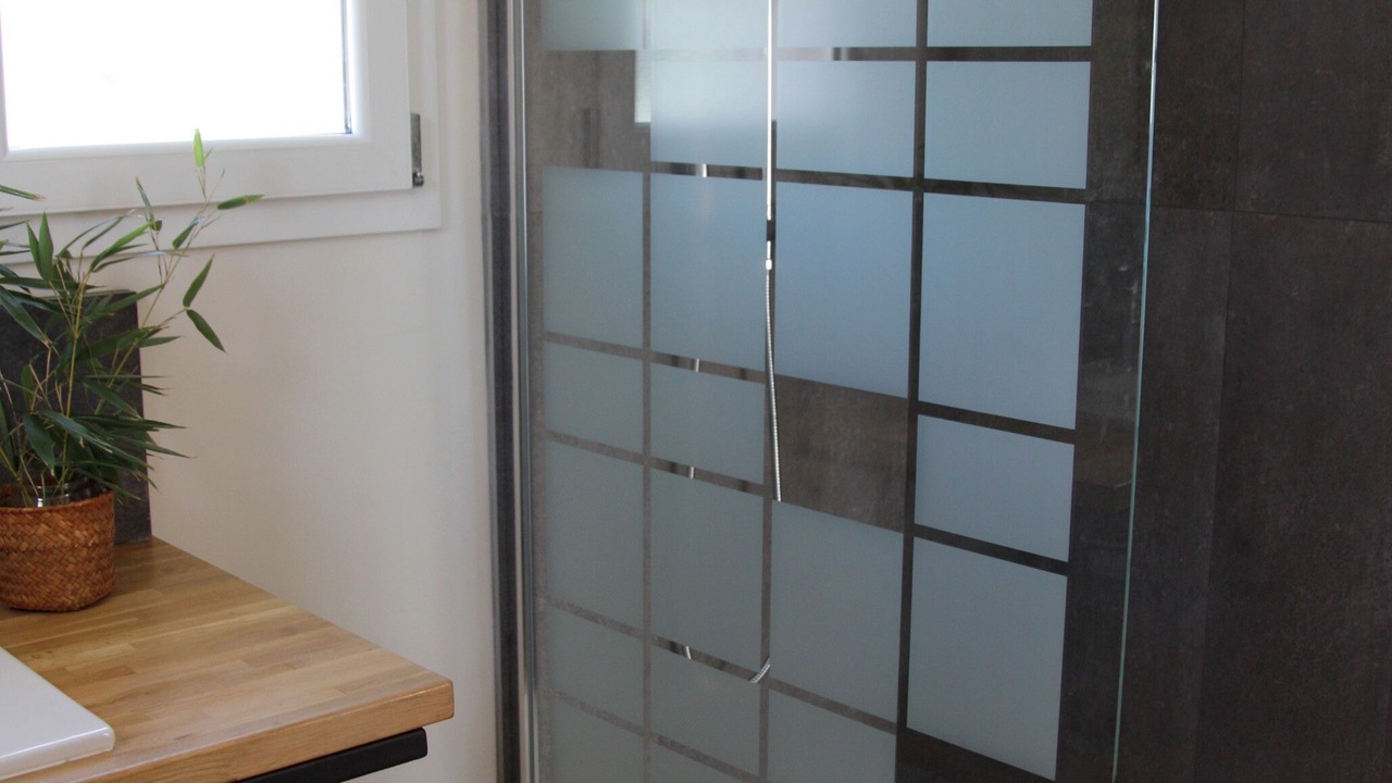 Photo of Bathroom in Caromb
