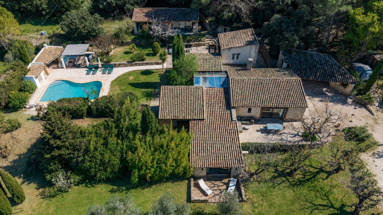 Photo of Outdoor in La Roque-sur-Pernes