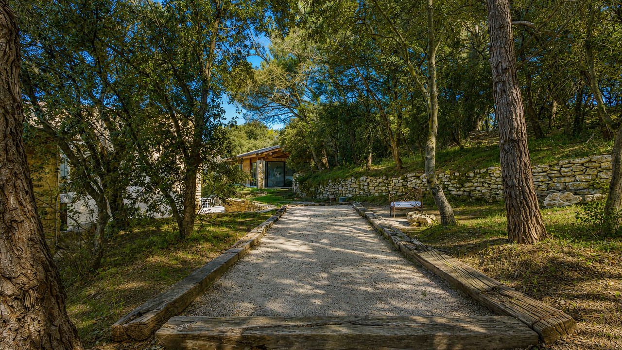 Photo of Outdoor in La Roque-sur-Pernes