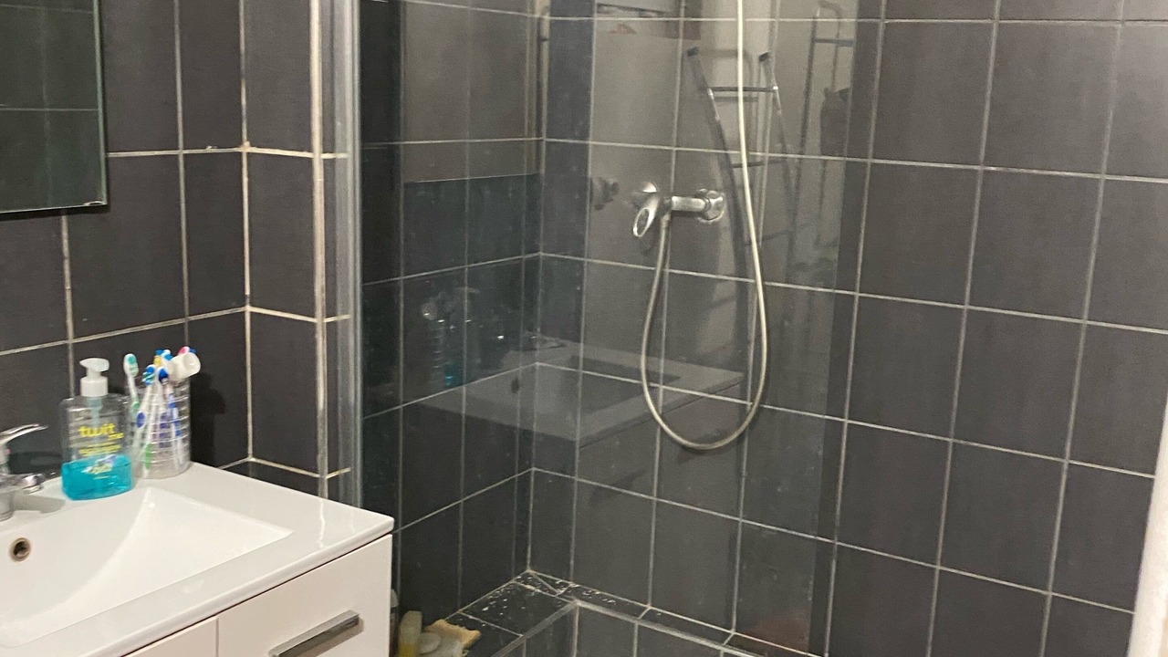 Photo of Bathroom in Orly