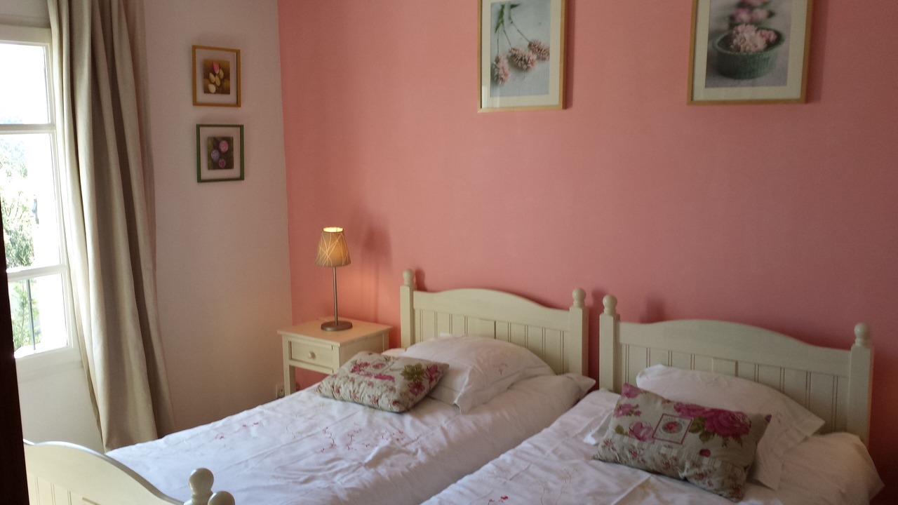 Photo of Bedroom in L'Isle-sur-la-Sorgue