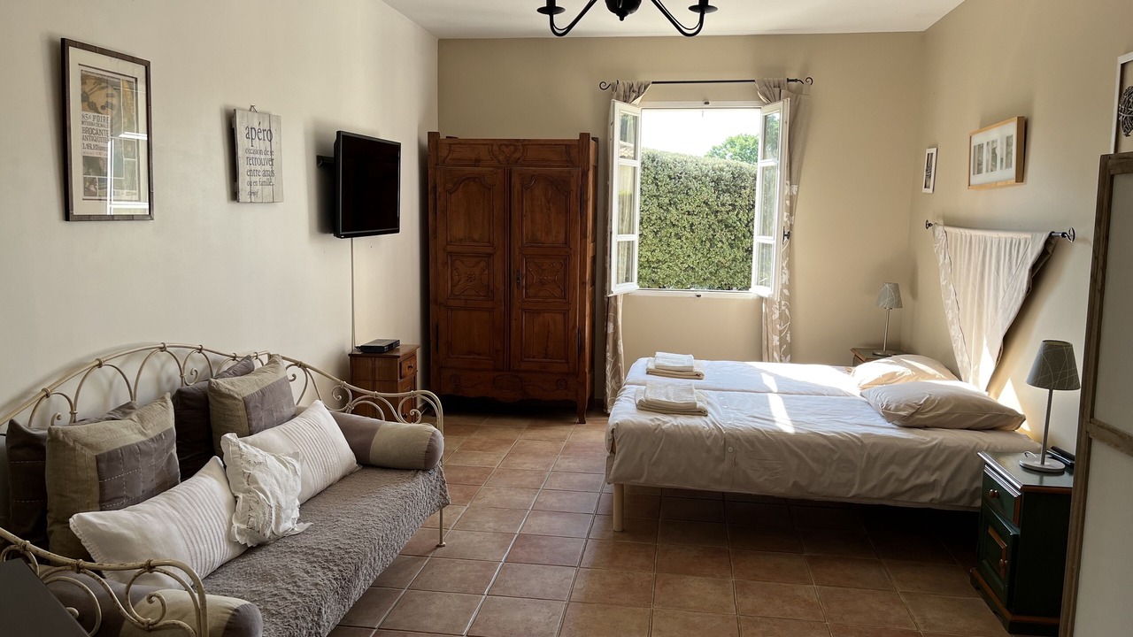 Photo of Bedroom in L'Isle-sur-la-Sorgue