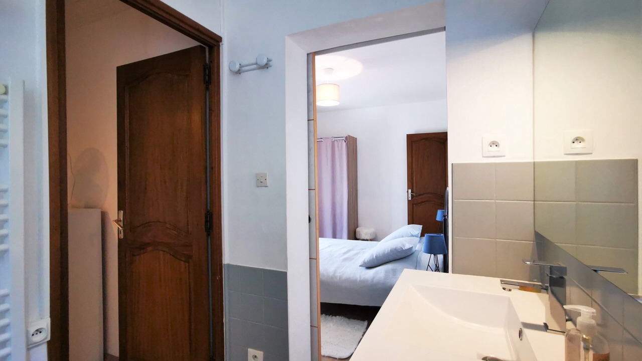 Photo of Bathroom in Grillon
