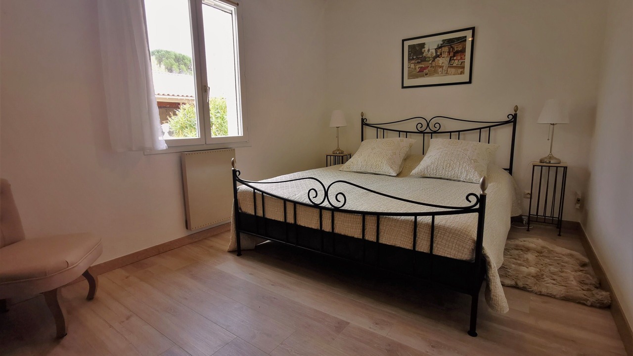 Photo of Bedroom in Grillon