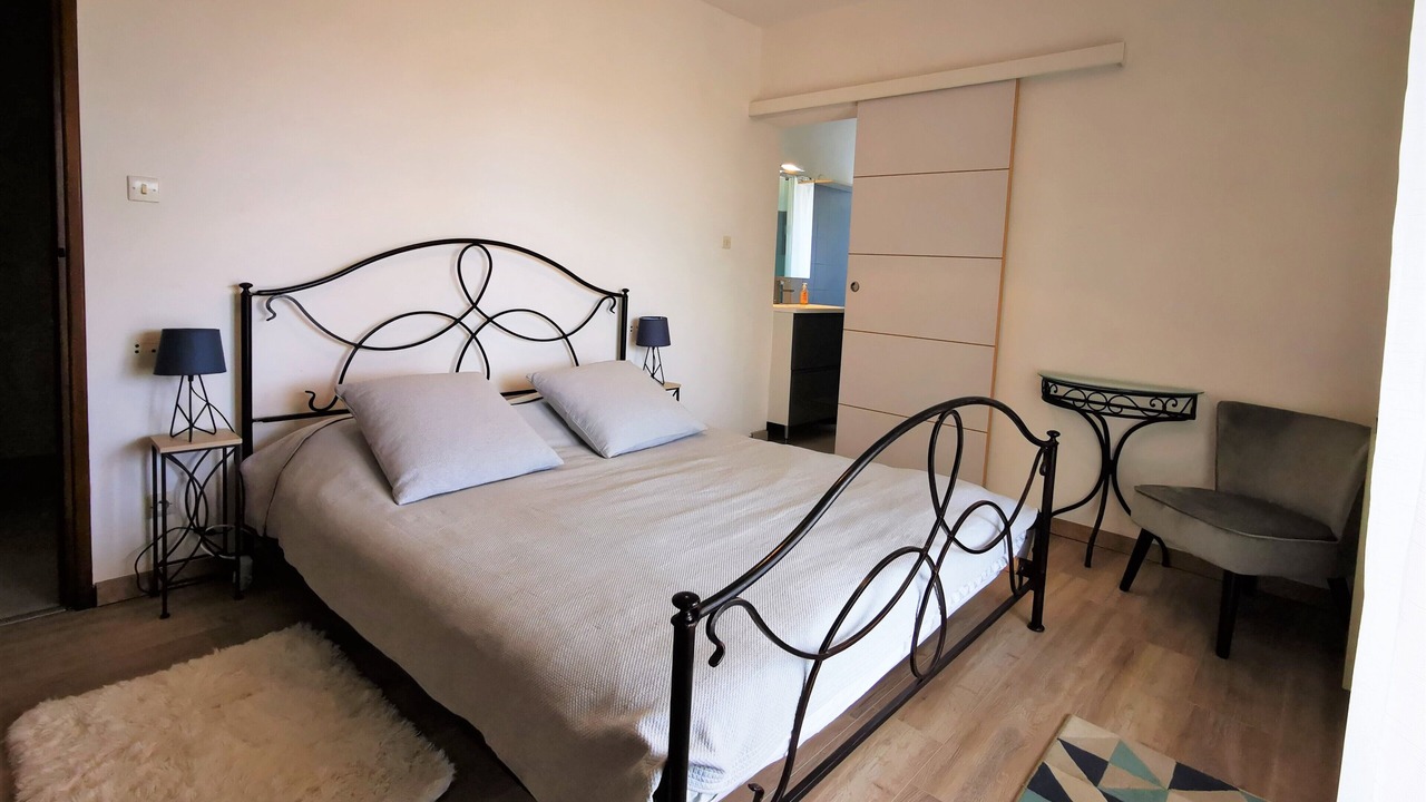 Photo of Bedroom in Grillon