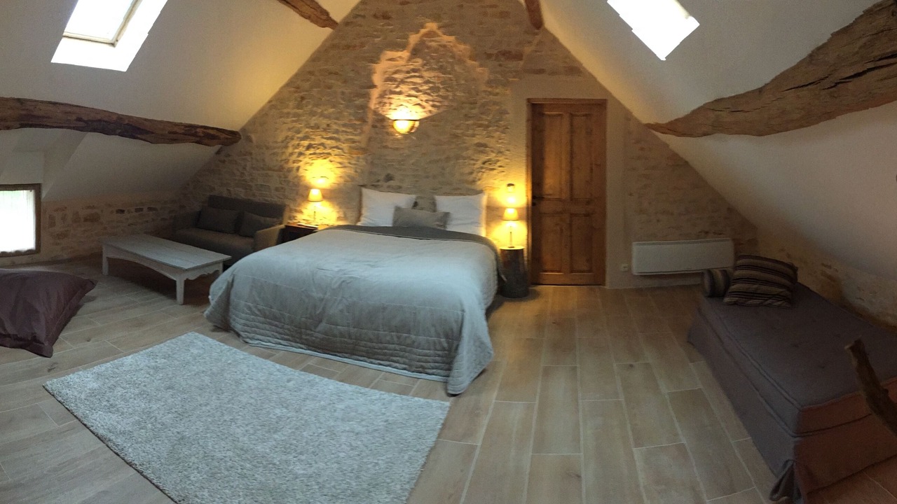 Photo of Bedroom in Vezelay