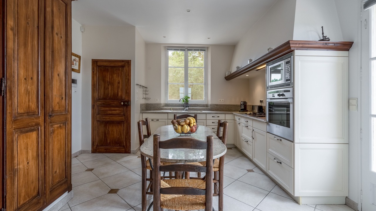 Photo of Kitchen in La Roque-sur-Pernes