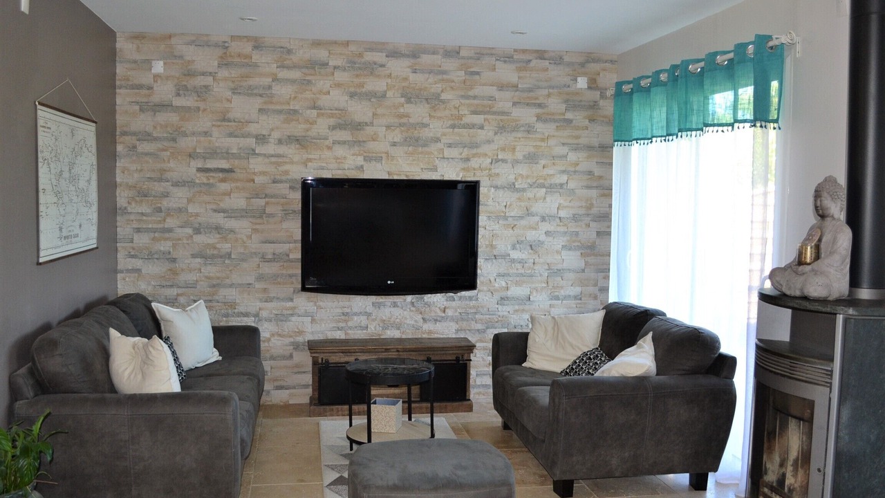 Photo of Livingroom in Puget