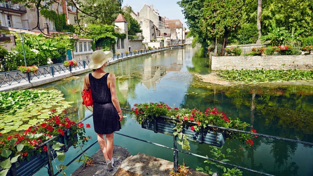 Photo of Outdoor in Dampierre