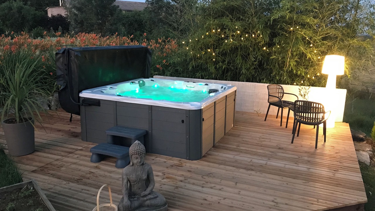 Photo of Outdoor in Dampierre