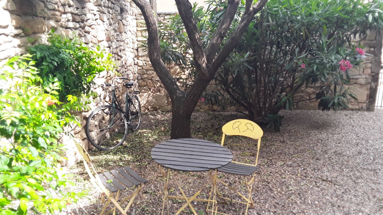 Photo of Outdoor in La Baume-de-Transit