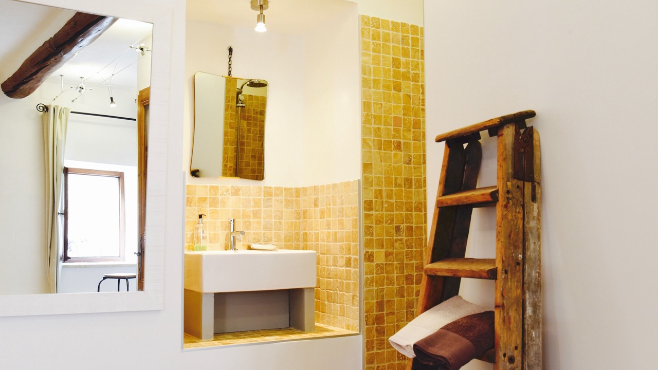 Photo of Bathroom in Sablet