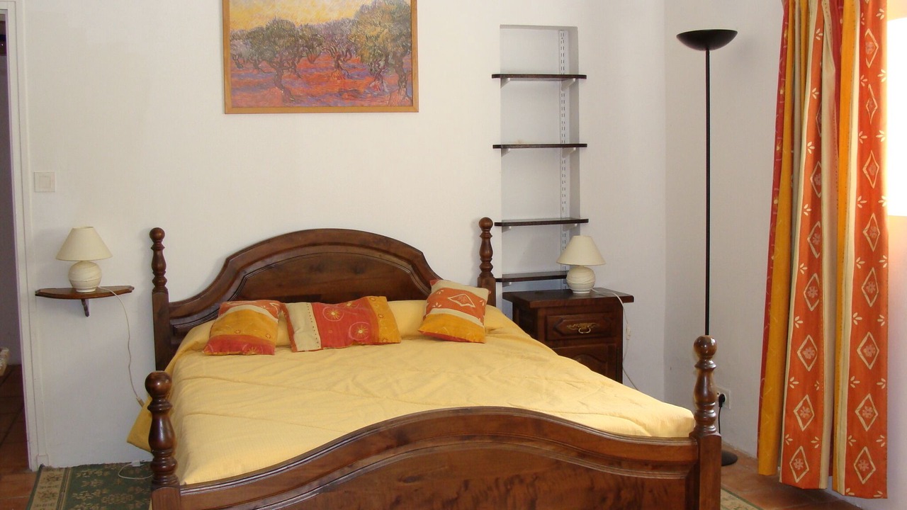 Photo of Bedroom in Saint-Paul-Trois-Chateaux