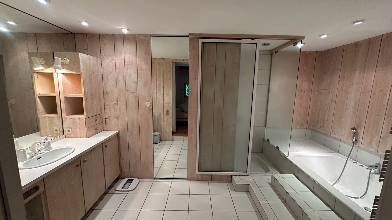 Photo of Bathroom in Saint-Paul-Trois-Chateaux